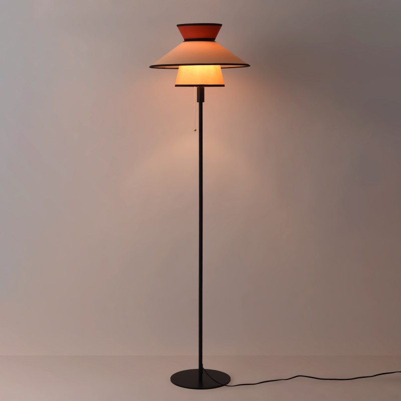 Vasa Floor Lamp – Modern Scandinavian Design - Image 2